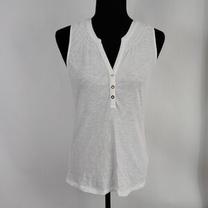 Lilly Pulitzer Essie Top In Resort White